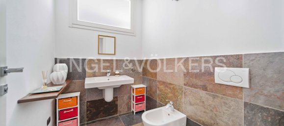 4 Schlafzimmer Villa in Varese, Italy, Nr. 64737 11