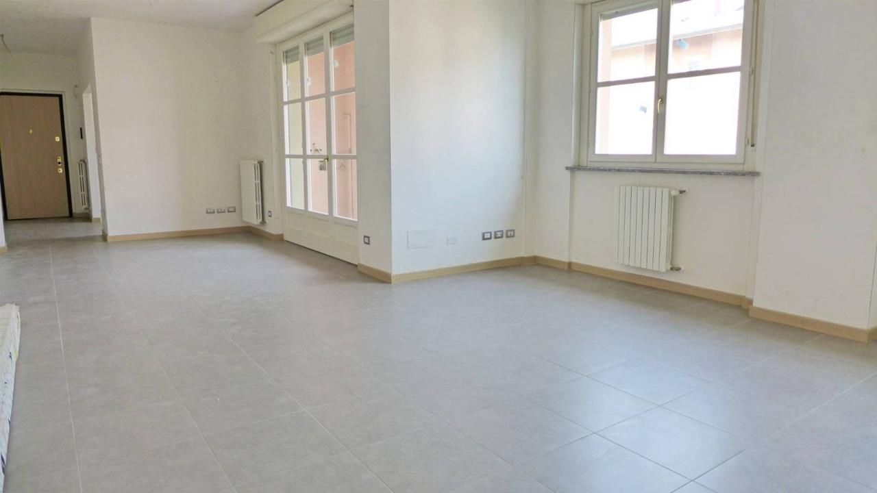 5-salle Penthouse à Abbiategrasso, Italy No. 125150