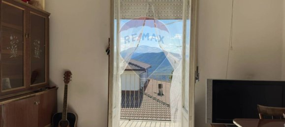 3 bedrooms Apartment in Scapoli, Italy No. 286072 8