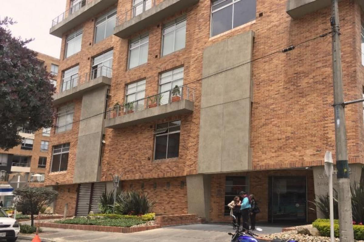 4 bedrooms House in Bogota, Colombia No. 13484