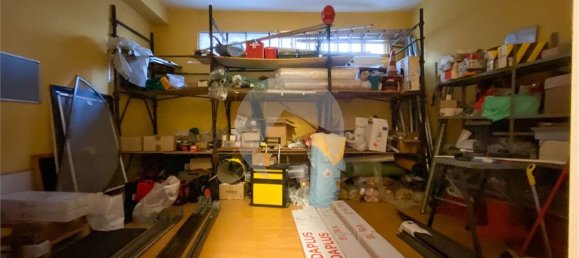 Коммерческая недвижимость 48м² в Реджо Эмилия, Италия № 152066 4