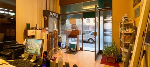 Коммерческая недвижимость 48м² в Реджо Эмилия, Италия № 152066 3