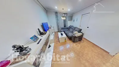 Apartamento de 4 dormitorios en Valencia, Spain No. 118954