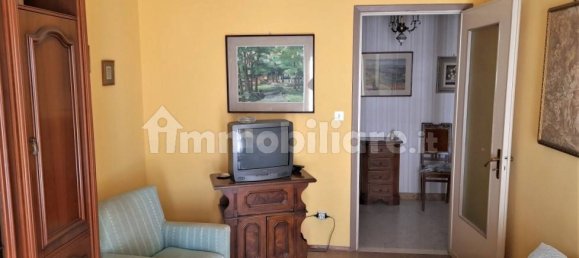 2 bedrooms Apartment in Castell'Alfero, Italy No. 154953 3