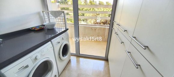Apartamento de 3 dormitorios en Cádiz, Spain No. 26973 22
