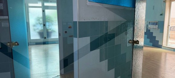 6 rooms Commercial property in Bari, Italy No. 25545 6