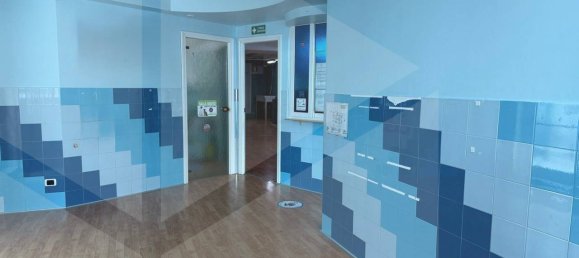 6 rooms Commercial property in Bari, Italy No. 25545 34