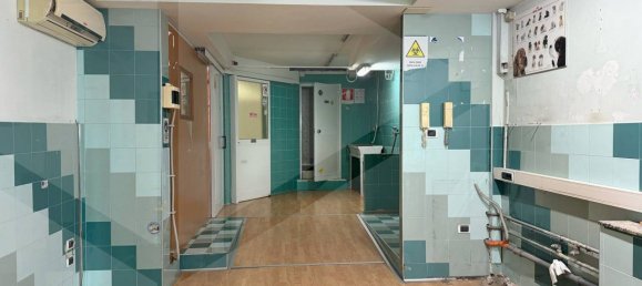 6 rooms Commercial property in Bari, Italy No. 25545 14