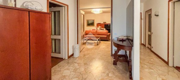 Armazém de 2 divisões em Valmadrera, Italy N.º 303465 20