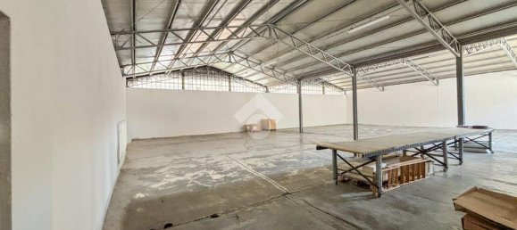 Armazém de 2 divisões em Valmadrera, Italy N.º 303465 3