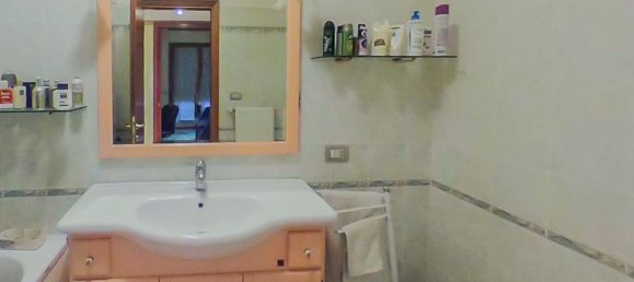 3 bedrooms Apartment in Rome, Italy No. 357032 18