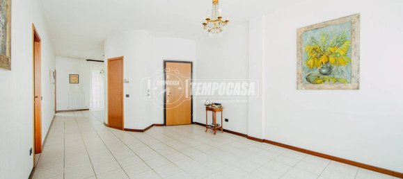 2 Schlafzimmer Wohnung in Voghera, Italy, Nr. 276986 3