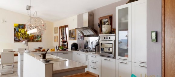 4 Schlafzimmer Villa in Olbia, Italy, Nr. 373987 17