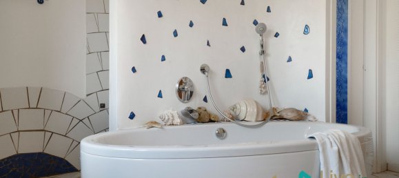 4 Schlafzimmer Villa in Olbia, Italy, Nr. 373987 20