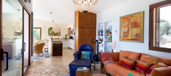 4 Schlafzimmer Villa in Olbia, Italy, Nr. 373987 15