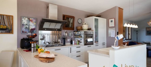 4 Schlafzimmer Villa in Olbia, Italy, Nr. 373987 19