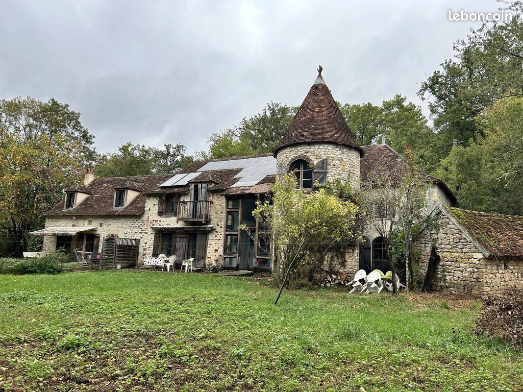 5 bedrooms House in Lignac, France No. 87722