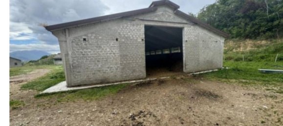 Armazém em Roccacasale, Italy 2346 m² N.º 300685 11