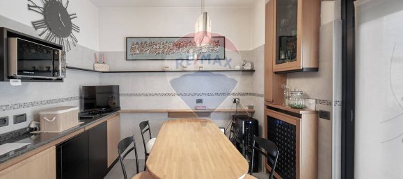 2 Schlafzimmer Wohnung in Monza, Italy, Nr. 168427 10