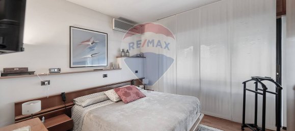 2 Schlafzimmer Wohnung in Monza, Italy, Nr. 168427 22