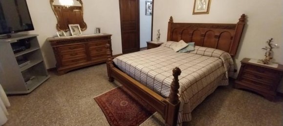 6 rooms Villa in Carrara, Italy No. 234850 15