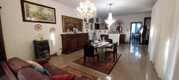 6 rooms Villa in Carrara, Italy No. 234850 20