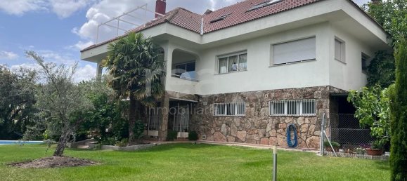 8 bedrooms House in Algete, Spain No. 72401 3