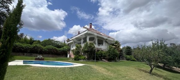 8 bedrooms House in Algete, Spain No. 72401 2