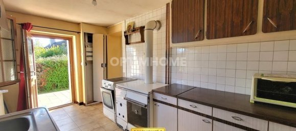 3 Schlafzimmer Haus in La Chapelle-Hugon, France, Nr. 230026 4