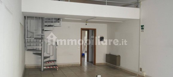 3 rooms Commercial property in Besozzo, Italy No. 160951 3
