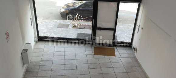 3 rooms Commercial property in Besozzo, Italy No. 160951 6