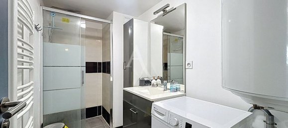 Квартира с 2 спальнями в Сюрен, Франция № 296556 7