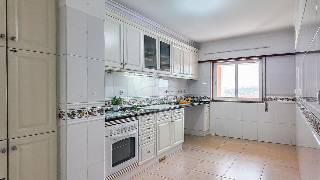 2 bedrooms Apartment in Sintra, Portugal No. 332199