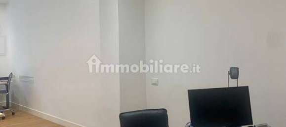 1 room Commercial property in Genoa, Italy No. 35795 13