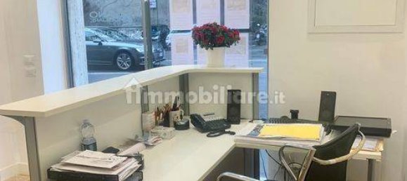 1 room Commercial property in Genoa, Italy No. 35795 16