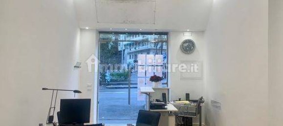 1 room Commercial property in Genoa, Italy No. 35795 10