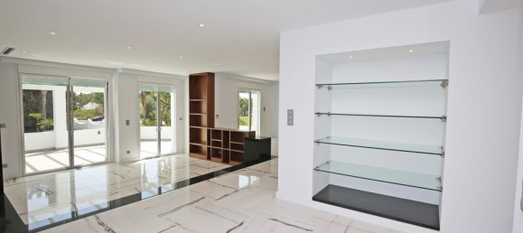 5 bedrooms Townhouse in Marbella, Spain No. 119418 28