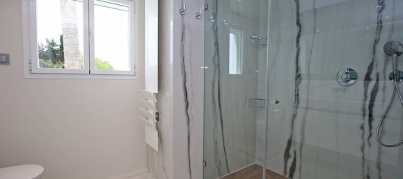 5 bedrooms Townhouse in Marbella, Spain No. 119418 10