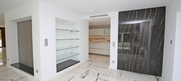 5 bedrooms Townhouse in Marbella, Spain No. 119418 33