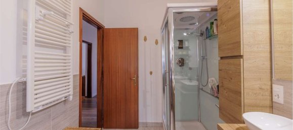 6 Schlafzimmer Villa in Trieste, Italy, Nr. 363040 14