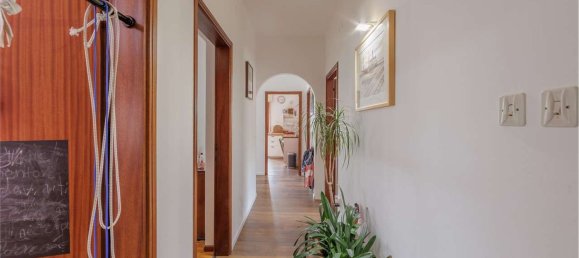 6 Schlafzimmer Villa in Trieste, Italy, Nr. 363040 11