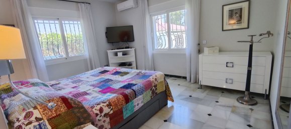 4 Schlafzimmer Villa in Marbella, Spain, Nr. 128219 11