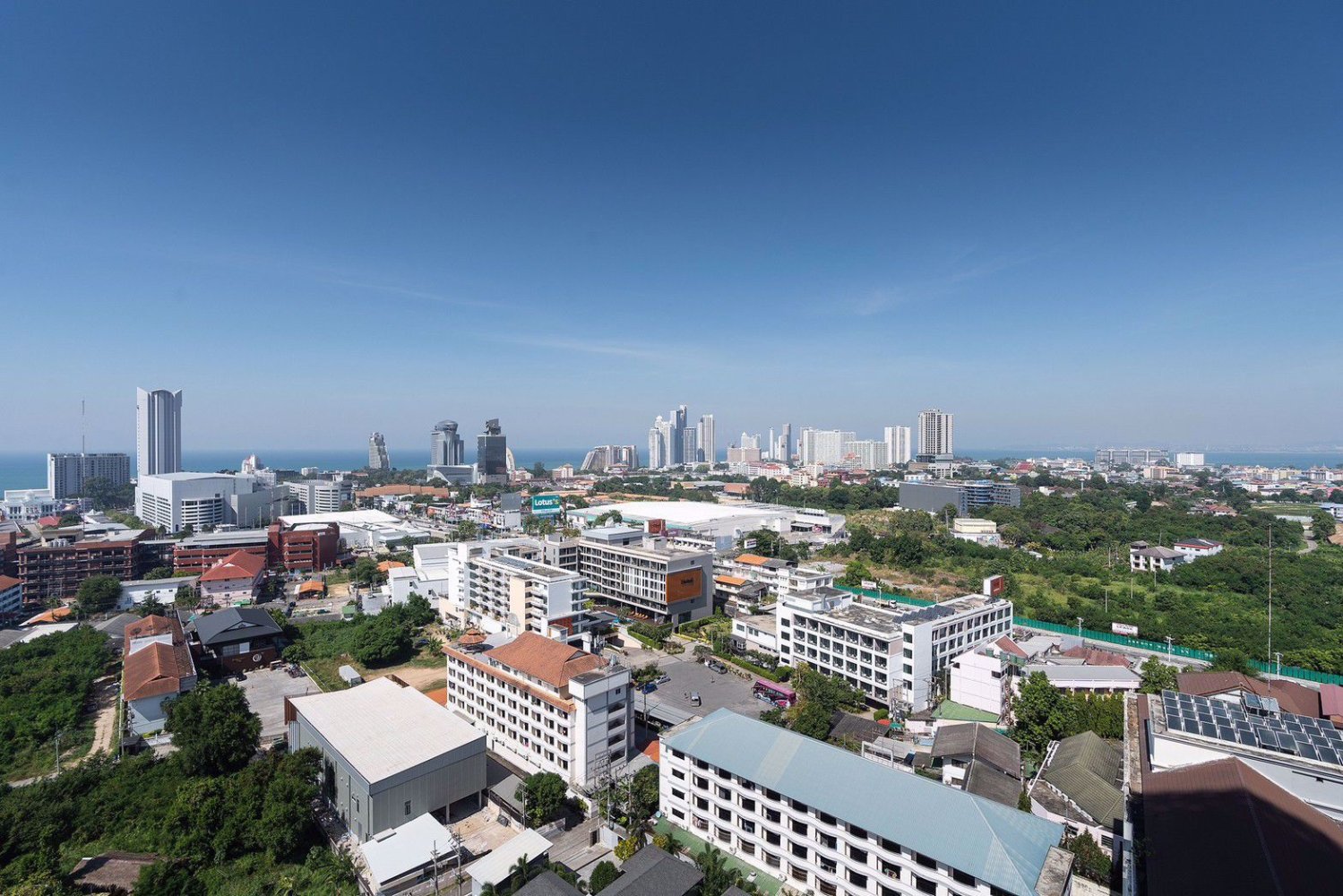 2 bedrooms Condo in Bang Lamung, Thailand No. 5332