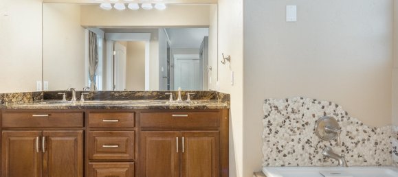 4 bedrooms Commercial property in Edwards, USA No. 59 17