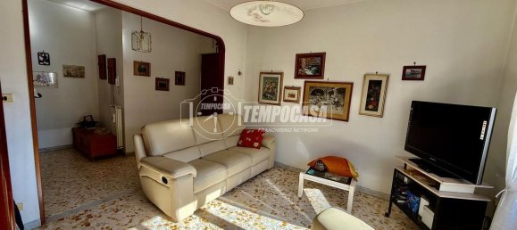 3 bedrooms Apartment in Naples, Italy No. 347458 5