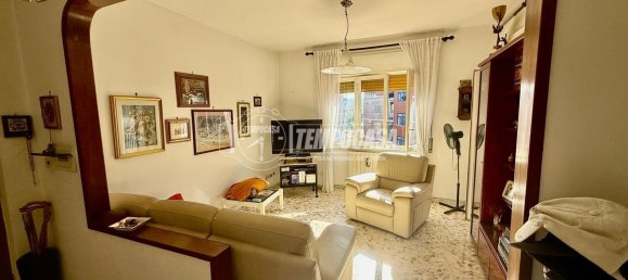3 bedrooms Apartment in Naples, Italy No. 347458 4