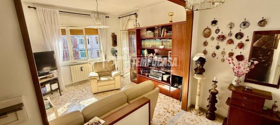 3 bedrooms Apartment in Naples, Italy No. 347458 3
