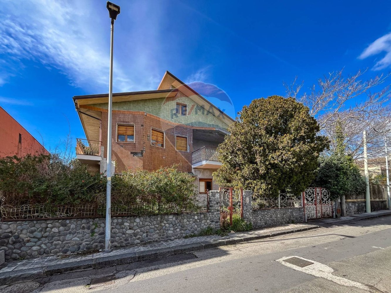 8 rooms Villa in Nicolosi, Italy No. 221042