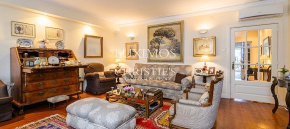 3 bedrooms Villa in Porto, Portugal No. 104477 2