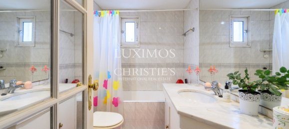 3 bedrooms Villa in Porto, Portugal No. 104477 6